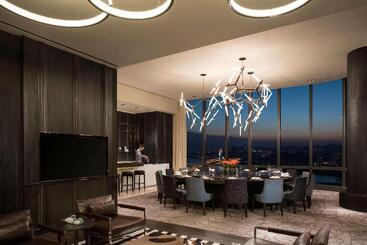 هتل Grand Hyatt Dalian
