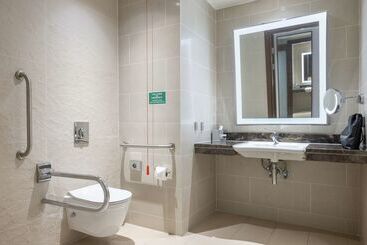 هتل Hilton Batumi