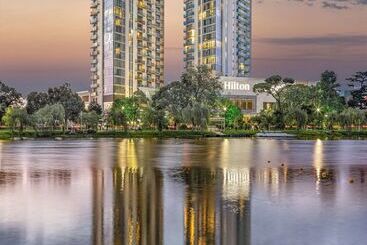 هتل Hilton Batumi