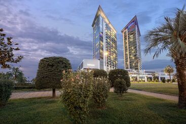 هتل Hilton Batumi