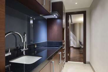 هتل Hilton Batumi