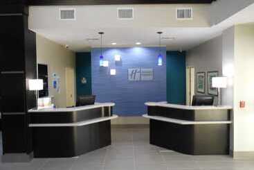 هتل Holiday Inn Express & Suites Houston Northwest Brookhollow, An Ihg