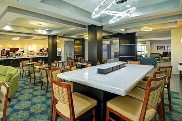 هتل Holiday Inn Express & Suites Houston Northwest Brookhollow, An Ihg