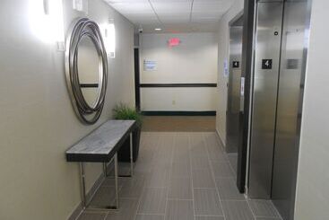 هتل Holiday Inn Express & Suites Houston Northwest Brookhollow, An Ihg
