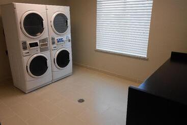 هتل Holiday Inn Express & Suites Houston Northwest Brookhollow, An Ihg