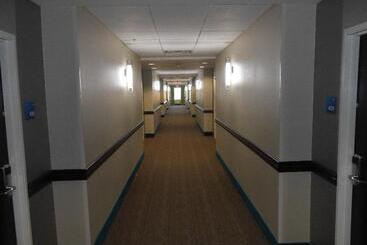 هتل Holiday Inn Express & Suites Houston Northwest Brookhollow, An Ihg