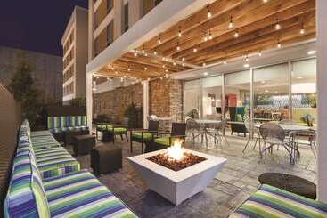 בית מלון כפרי Home2 Suites By Hilton College Station