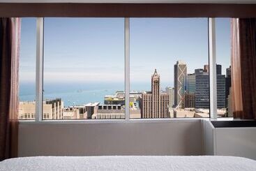 هتل Homewood Suites By Hilton Chicago Downtown/magnificent Mile