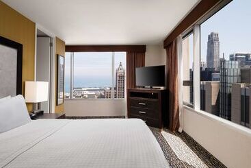 هتل Homewood Suites By Hilton Chicago Downtown/magnificent Mile