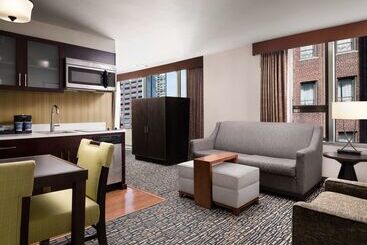 هتل Homewood Suites By Hilton Chicago Downtown/magnificent Mile