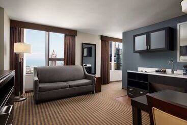 هتل Homewood Suites By Hilton Chicago Downtown/magnificent Mile