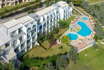 فندق Lindos Breeze Beach
