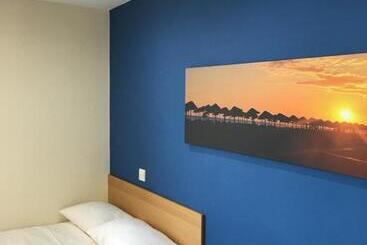 호텔 OYO Wave Crest