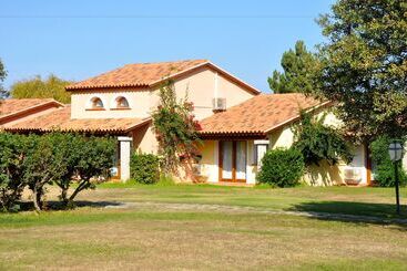هتل Residence Liscia Eldi