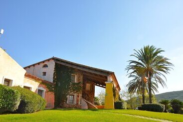 هتل Residence Liscia Eldi