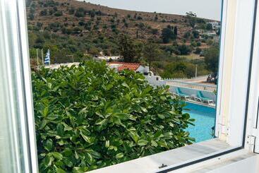 هتل Saraya Resort
