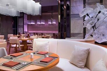 هتل Sheraton Qingdao Licang