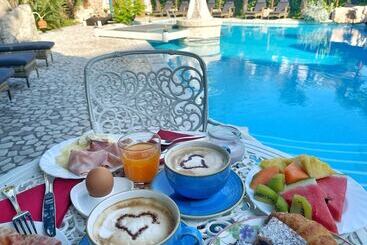 Milton Boutique Hotel   Adults Only