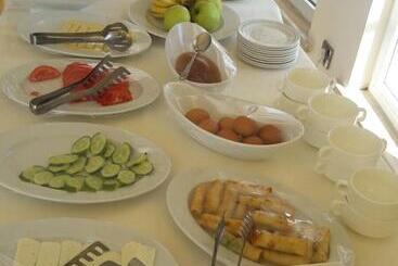 The Prince Inn Hotel & Villas