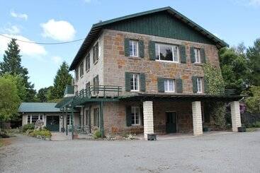 هتل The Mill House