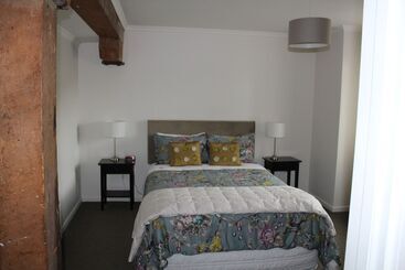 هتل The Mill House