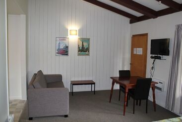 هتل The Mill House