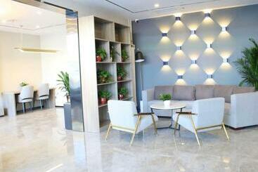 هتل 7days Premium Xiong An New District Rongcheng Baiyangdian Branch