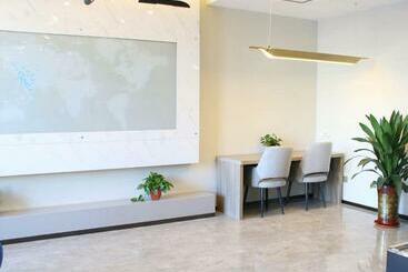 هتل 7days Premium Xiong An New District Rongcheng Baiyangdian Branch