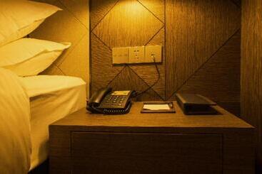 Borrman Hotel Huangshi Daye High Speed Railway North Station Qihao Garden