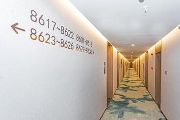 هتل Greentree Eastern  Bengbu Huaishang Avenue Guogou Plaza