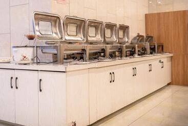 هتل Greentree Eastern  Bengbu Huaishang Avenue Guogou Plaza