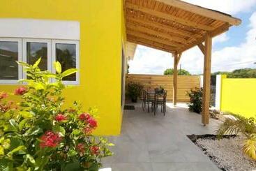 Casita Amarilla - Santa Cruz