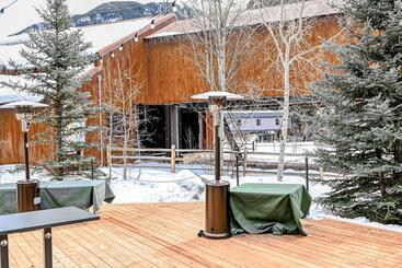 هتل Double Diamond Ski In/ski Out Chalet