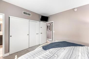 هتل Sand & Sea: Room 308