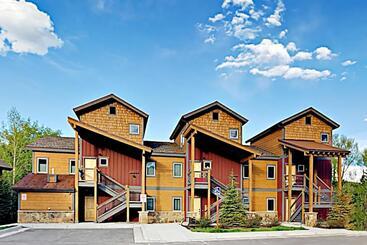 هتل Blue River Condo Unit 203