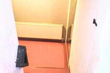 هاستل Central Guesthouse