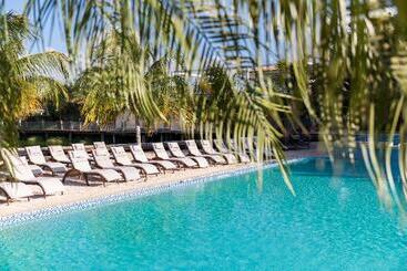 هتل Acoya Curacao Resort, Villas & Spa