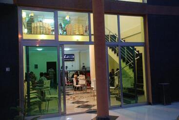 هتل Addis Amba
