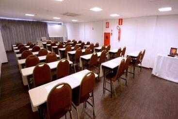 هتل Allia Gran Pampulha Suites