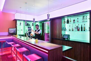 Отель Bed Nbudget City   Hostel