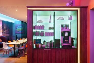Отель Bed Nbudget City   Hostel