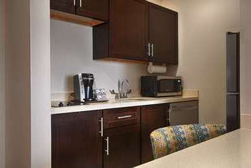 هتل Best Western Premier Ashton Suiteswillowbrook