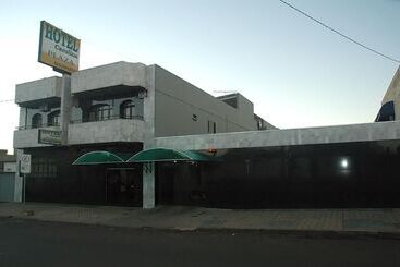 هتل Carolina Plaza