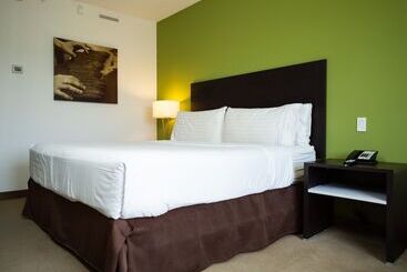 هتل Holiday Inn Express Managua, An Ihg