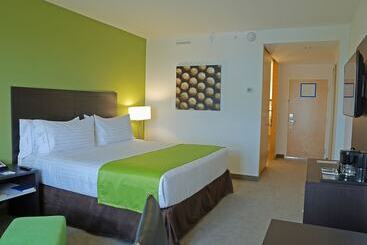 هتل Holiday Inn Express Managua, An Ihg