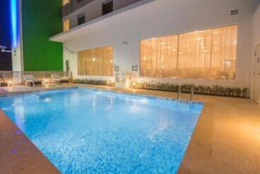 هتل Holiday Inn Express Managua, An Ihg