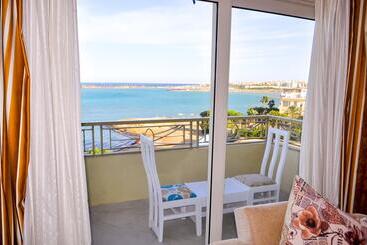 Magic Beach Hotel Hurghada