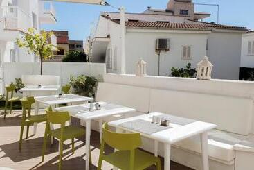 هتل R2 Bahia Cala Ratjada  Adults Only