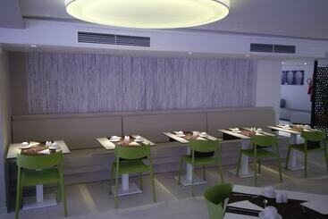 هتل R2 Bahia Cala Ratjada  Adults Only