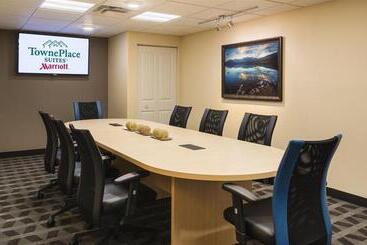 هتل Towneplace Suites By Marriott Red Deer